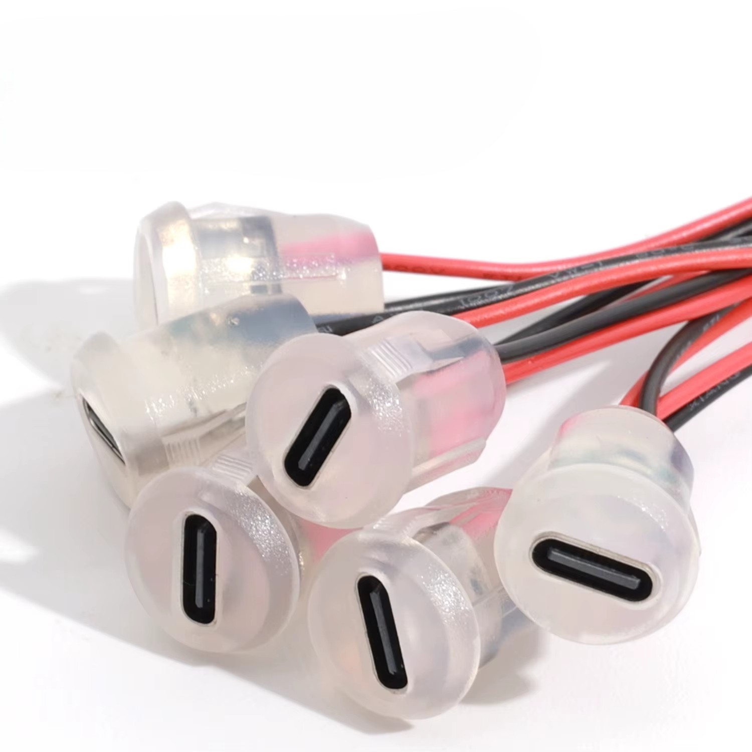 بهترین قیمت مادگی TYPE-C سیمدار گرد بی رنگ چراغ دار 600166.3